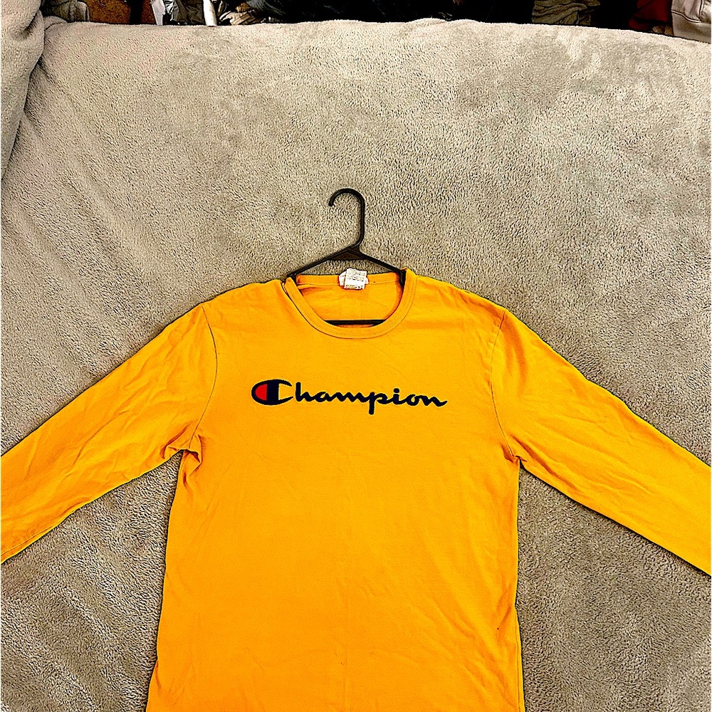 Champions M yellow long sleeve t shit